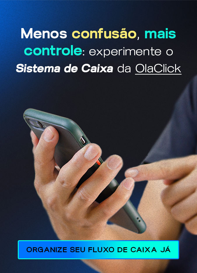 a imagem mostra uma pessoa segurando um mobile enquanto faz o cálculo de fluxo de caixa operacional do restaurante