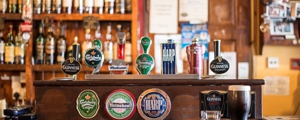 El Ancho Perfecto de una Barra de Bar: Diseño y Funcionalidad en la Experiencia de Bebidas